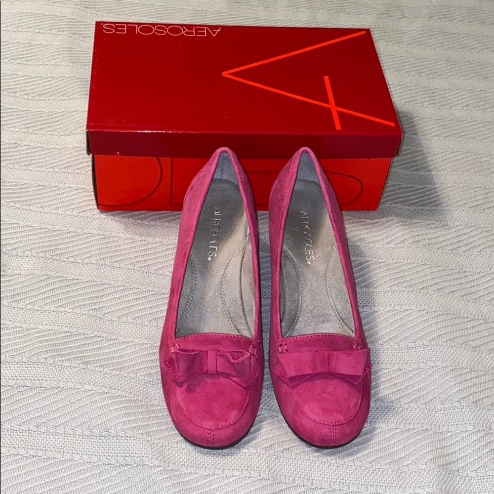 NIB Aerosoles Sun Dance Pink Wedges. Size 8m.